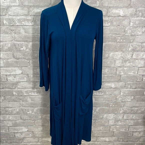 Posh Peanut Blue Long Sleeve Bamboo Robe - Picture 1 of 7